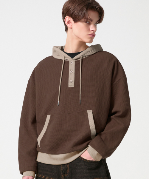 Худи вафельной вязки Henley с контрастной отделкой, Brown