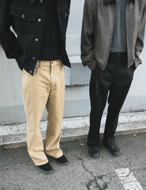 HERRINGBONE BELTED STRAIGHT FLARE TROUSERS BLACK