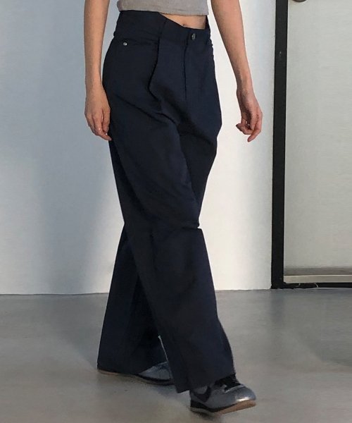 Широкие хлопковые брюки с защипами Navy