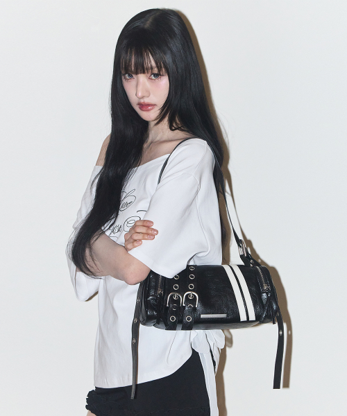 LINE BUCKLE CYLINDER BAG ЧЁРНЫЙ