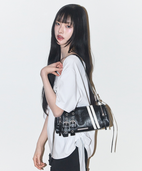LINE BUCKLE CYLINDER BAG ЧЁРНЫЙ