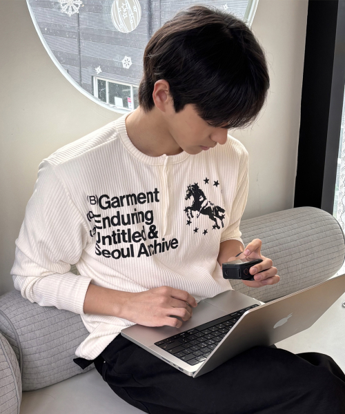 UNICORN HENRY NECK LONG SLEEVE слоновая кость