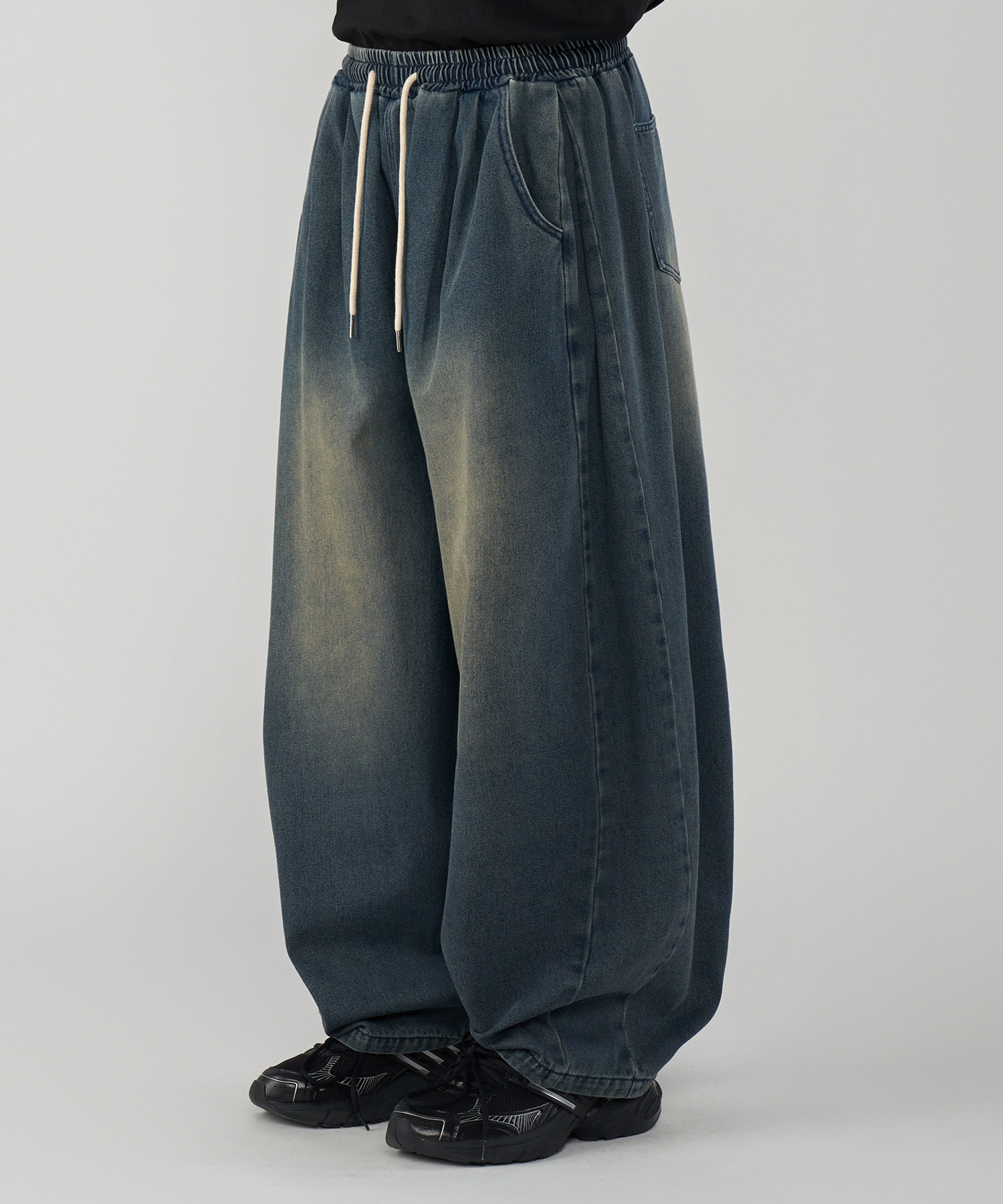 Front side two-tuck wide balloon denim pants 4 colors