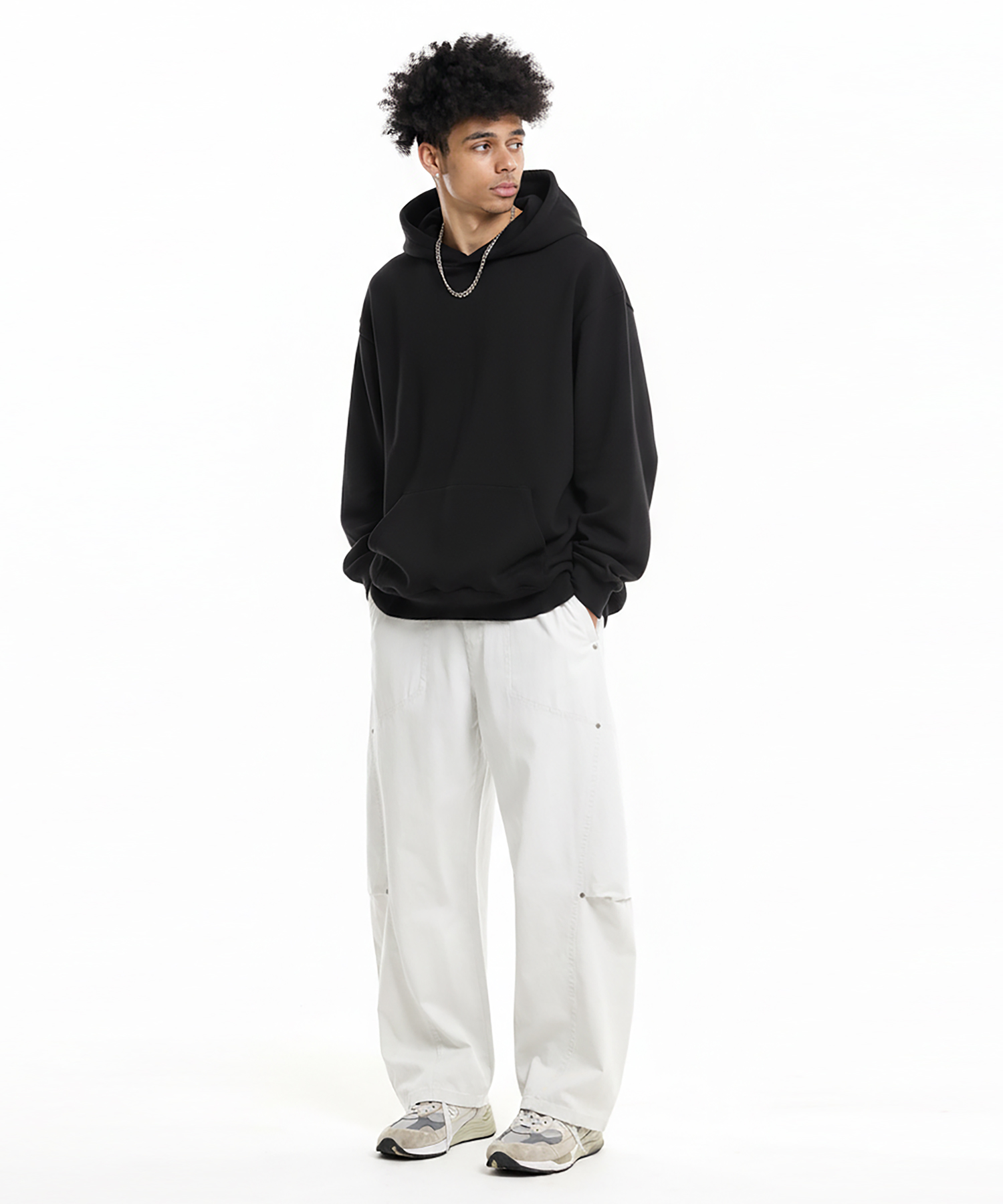 Wide incision rivet point banding pants ivory