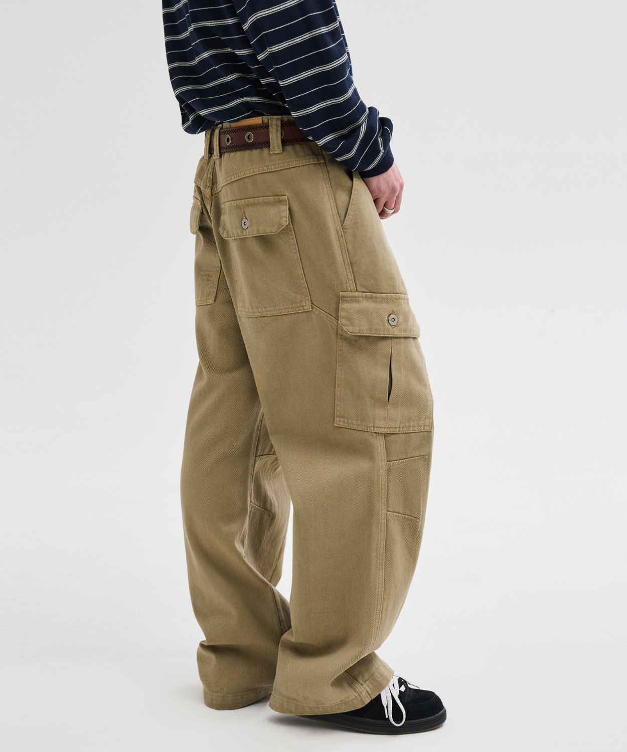 Garment-Dyed Curved Cargo Pants [Beige]