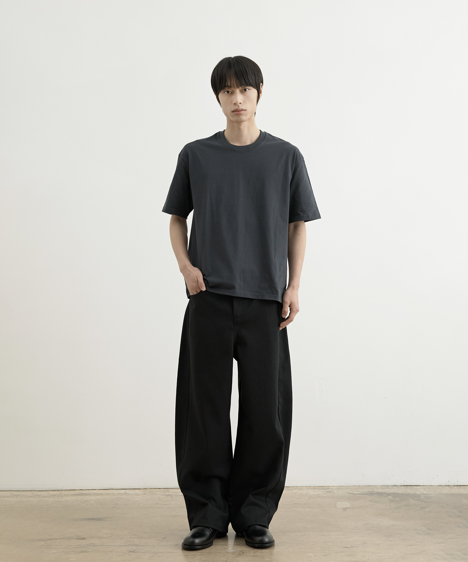 Свободные хлопковые брюки Twist Volume Curved Black