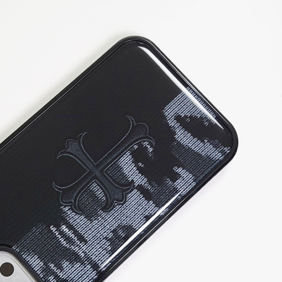 에테르나 리츄얼크로스 블랙 에폭시 폰케이스 하단부