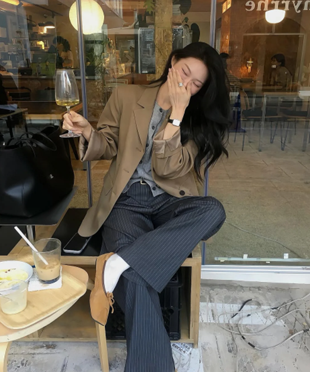 woman new attitude classic tailored jacket [dark beige]