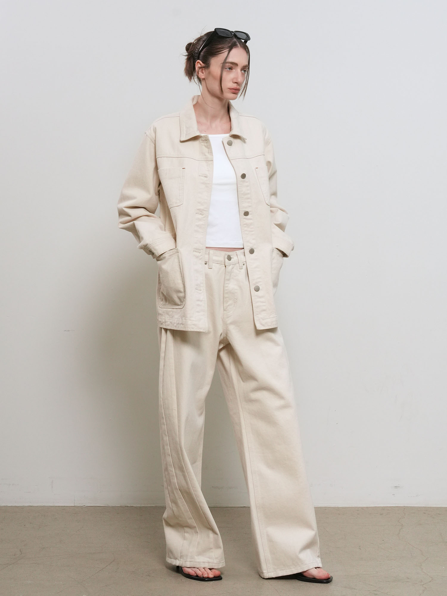 woman snap detail wide denim pants [ivory]