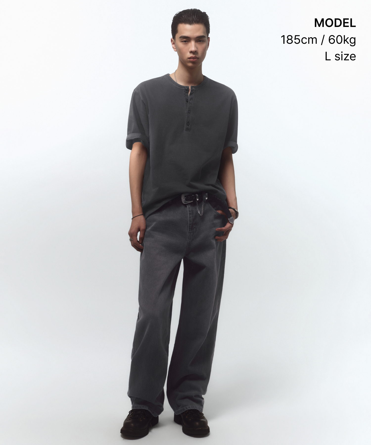 PIGMENT HENLEY NECK T-SHIRT [CHARCOAL GREY]