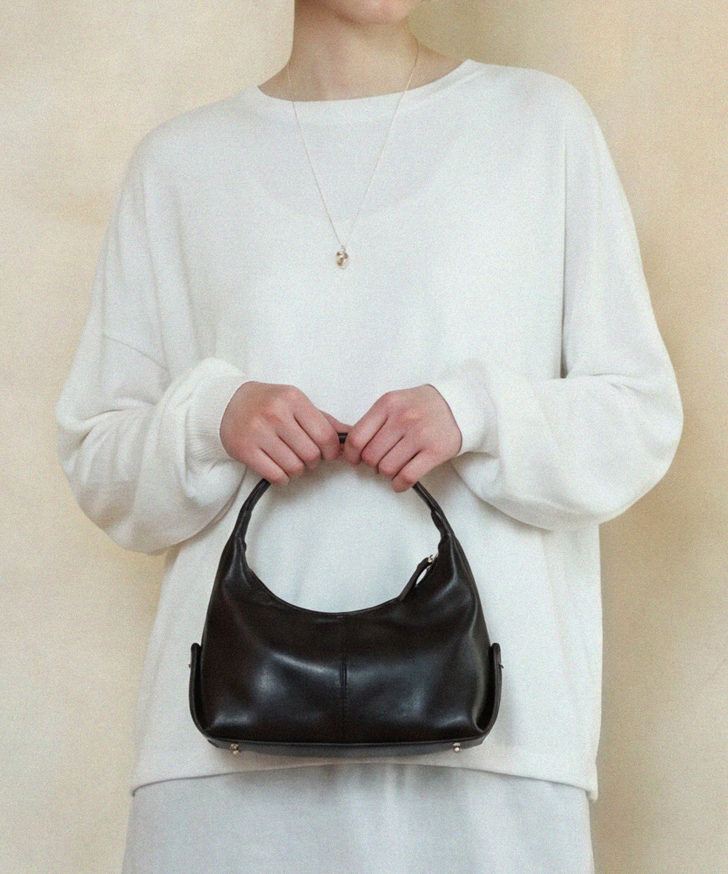 SIAC3076 Lambskin Flow Bag S_Black