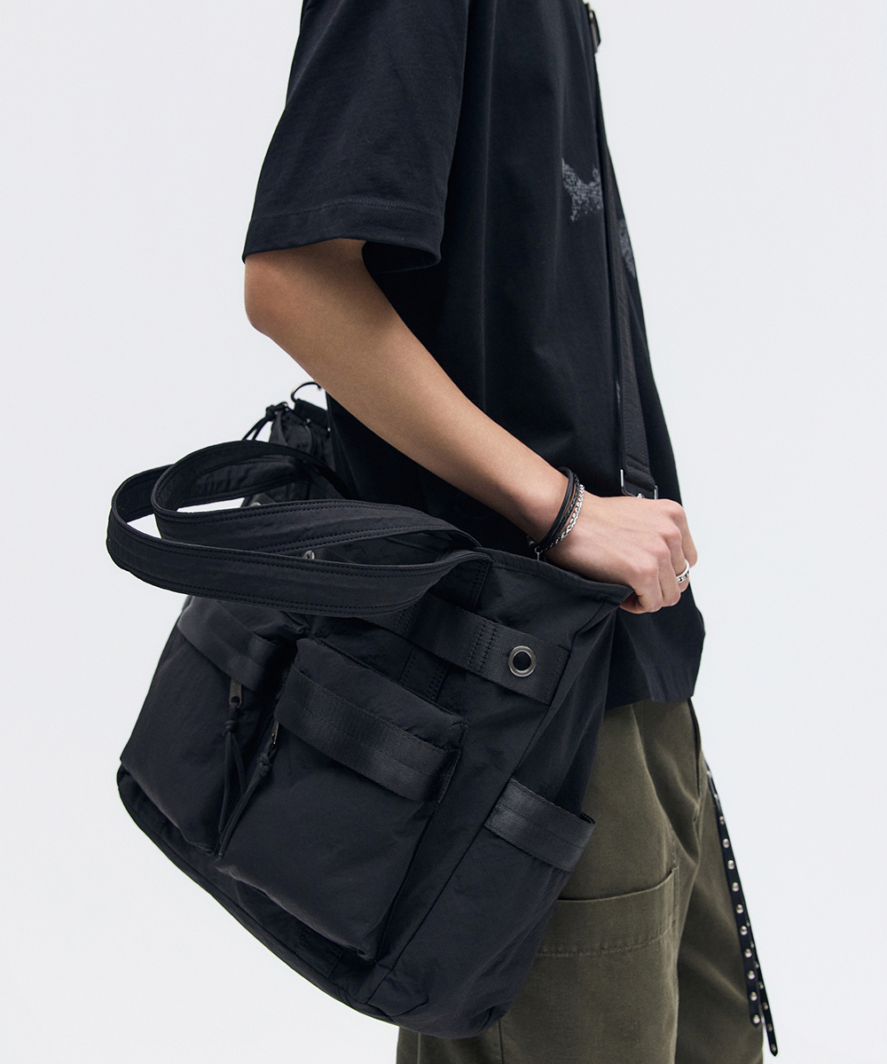 TWO-WAY SHOULDER BAG BLACK