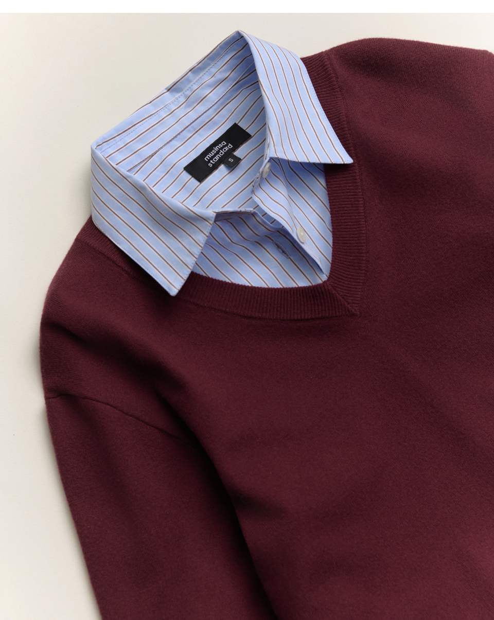 WOMEN'S ESSENTIAL V-NECK KNIT - 9 COLORS BURGUNDY