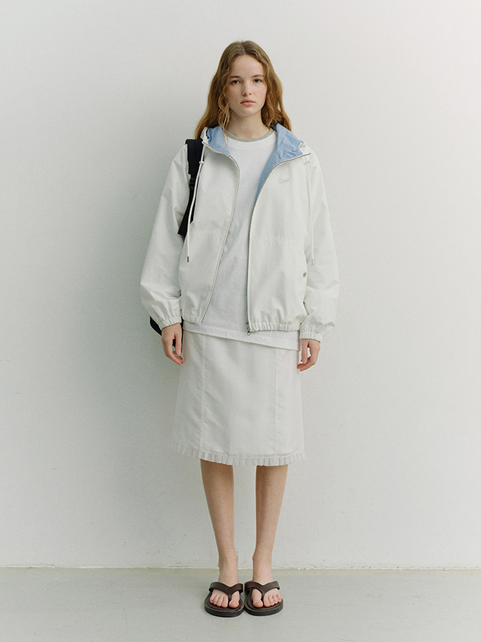 UNISEX LOGO WINDBREAKER WHITE SOFT BLUE