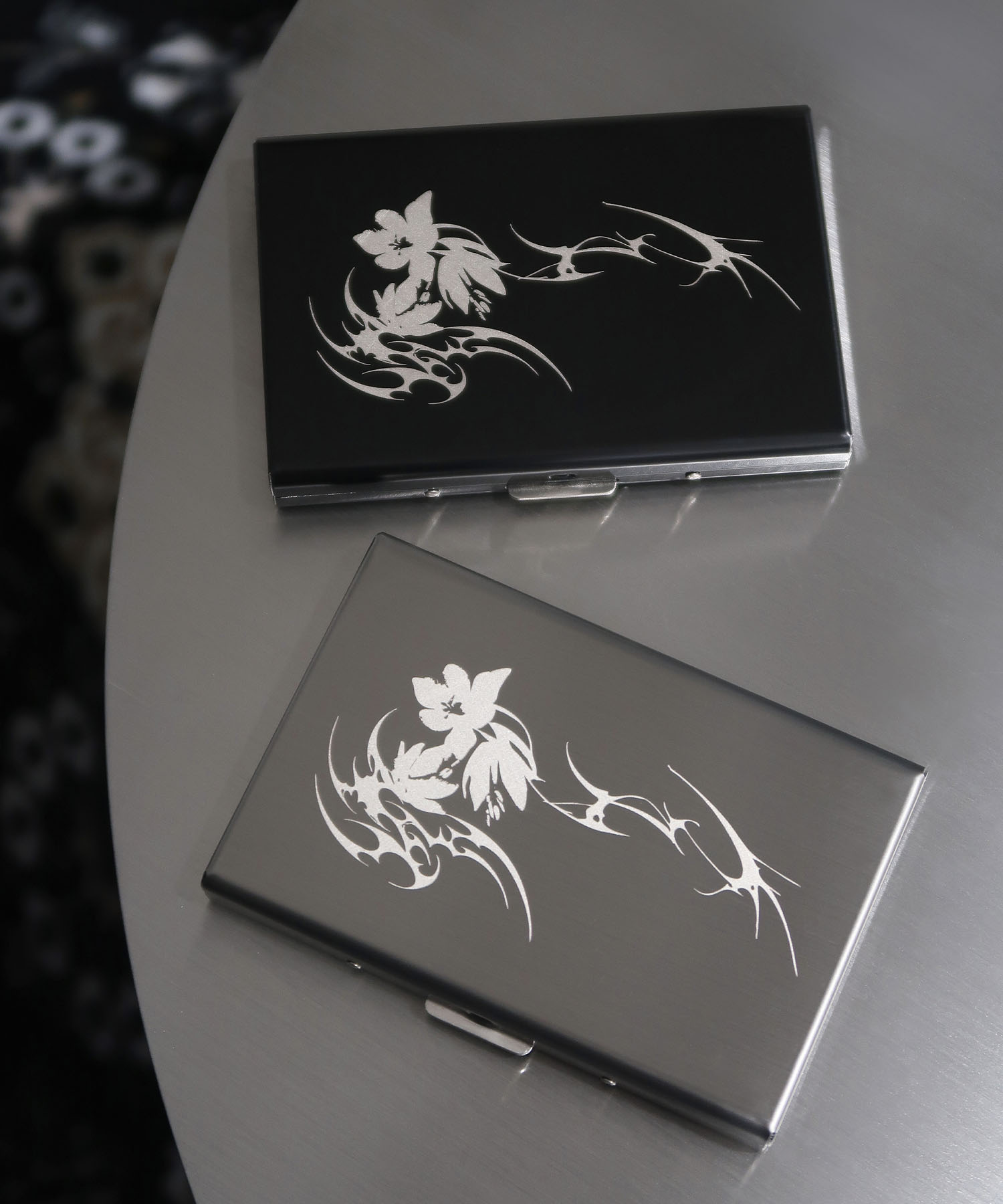 Flower Metal Card Wallet [BLACK]