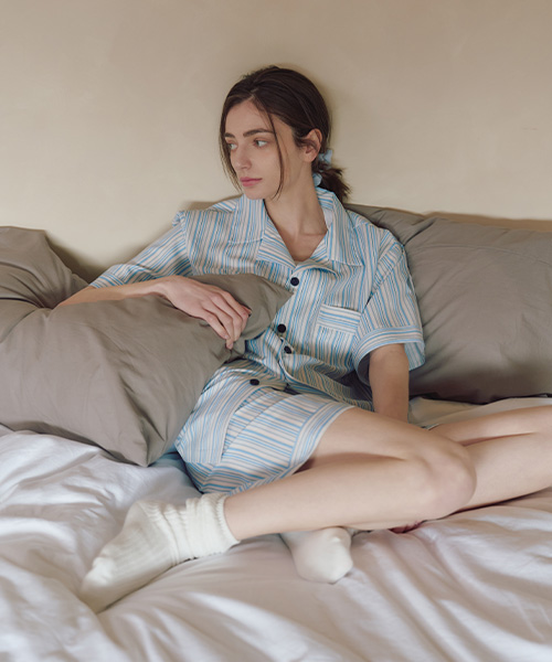 [uni] PALE HORIZON PAJAMA SET