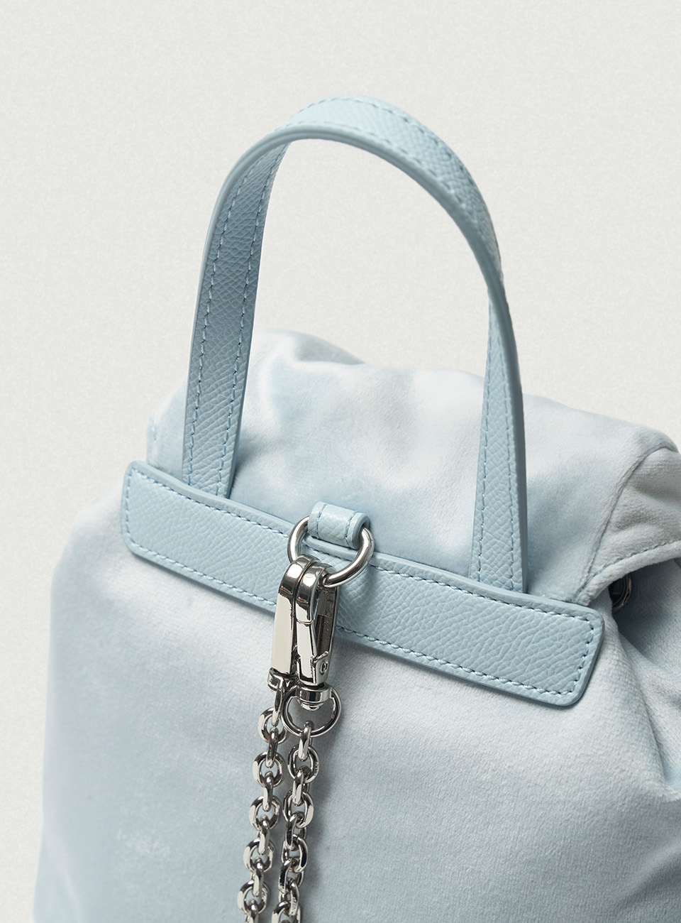 더바넷(THEBARNNET) Mauve Velvet Chain Backpack_Light Blue - 사이즈