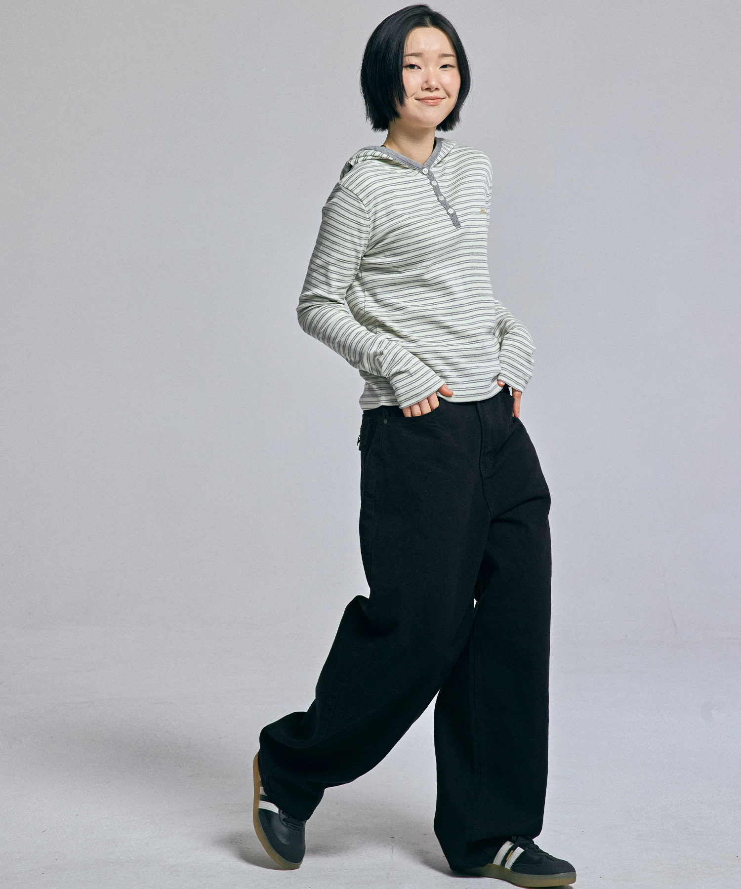 STRIPED BUTTON HOOD T-SHIRT M/GRAY