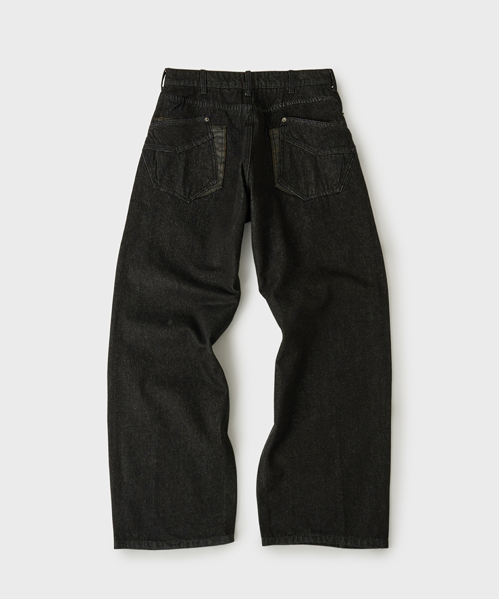 Leather Pocket Curved Denim PantsNonfade чёрный