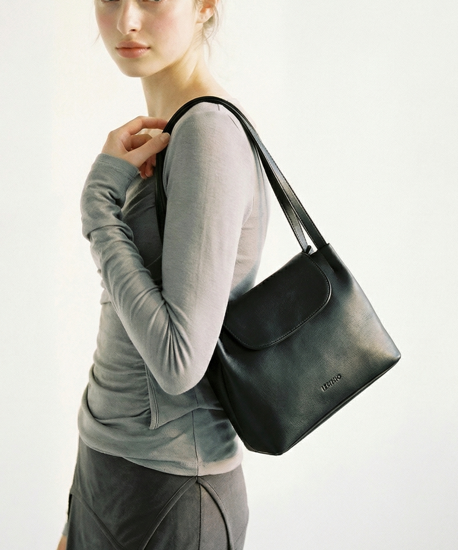 MATTE FINI TOTE SHOULDER BAG (3COLOR)
