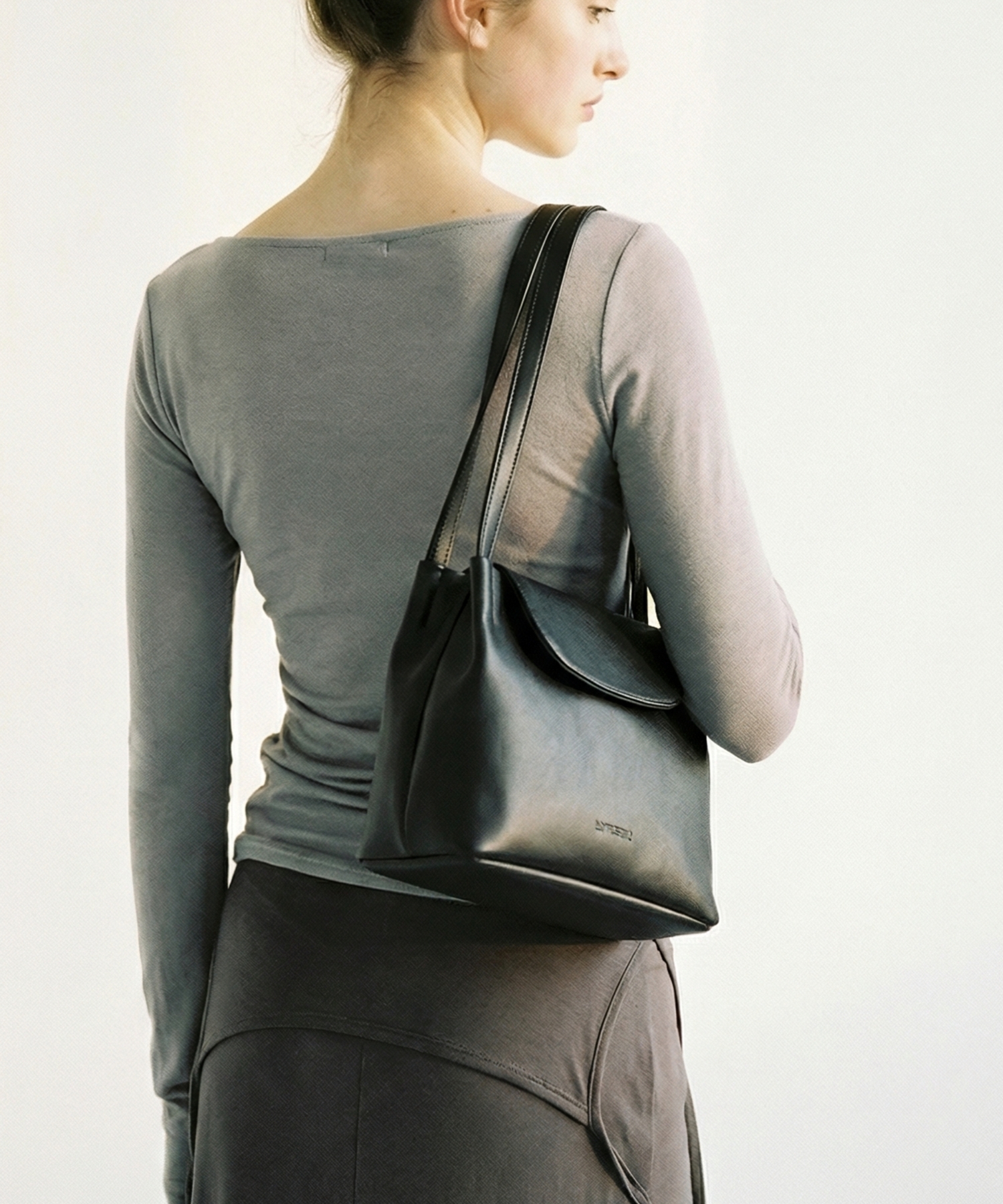 MATTE FINI TOTE SHOULDER BAG (3COLOR)