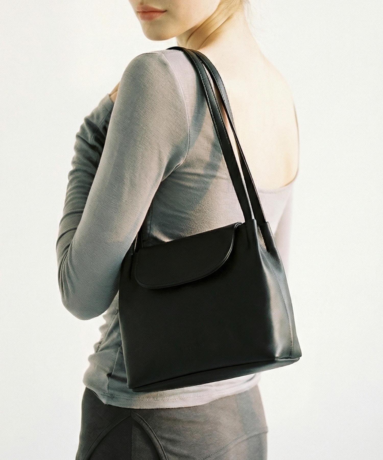 MATTE FINI TOTE SHOULDER BAG (3COLOR)