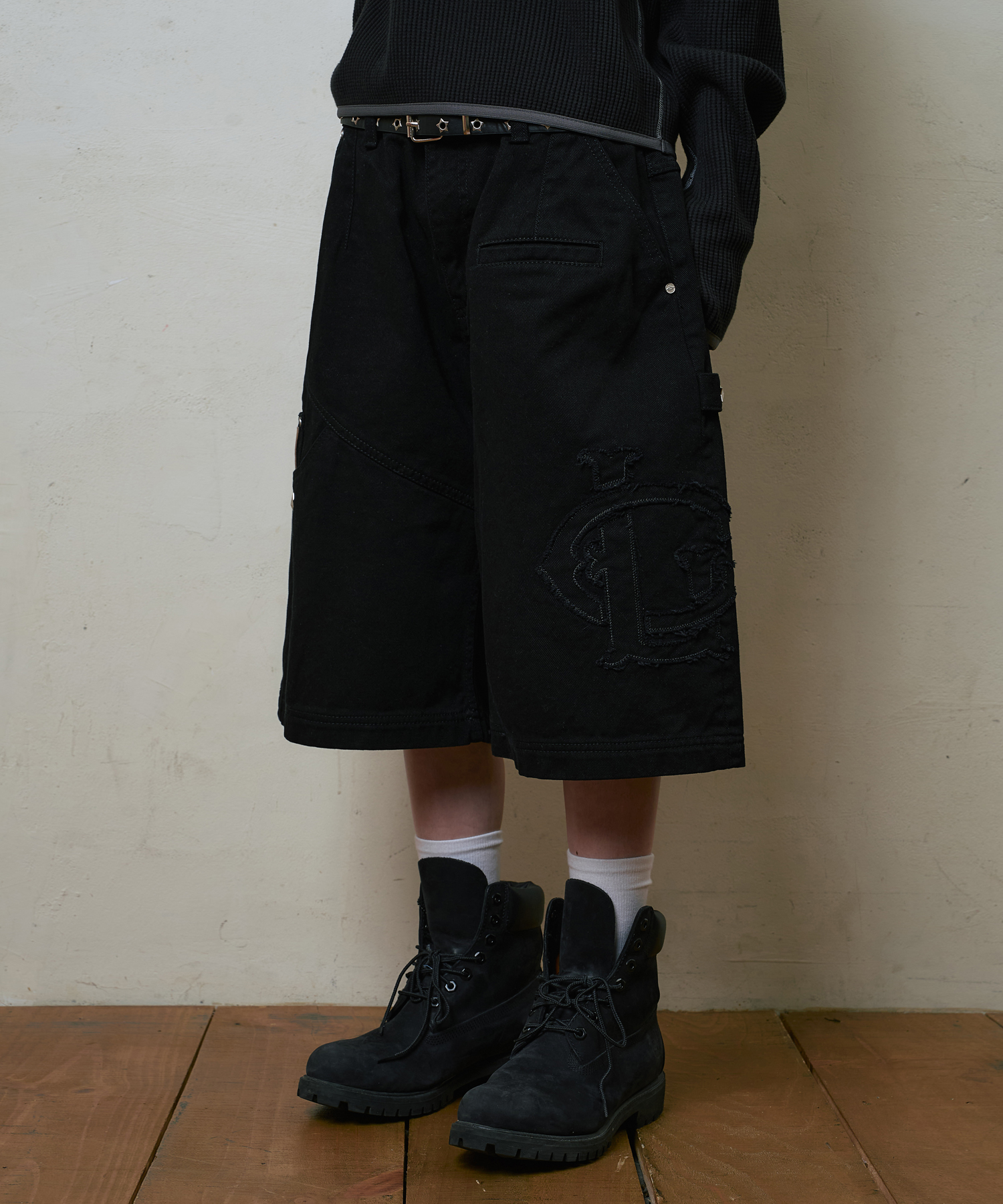 LSC LC LOGO APPLIQUE BERMUDA COTTON PANT BLACK