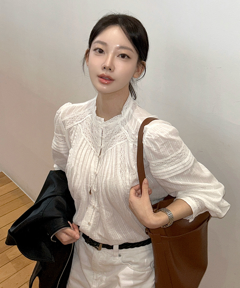 Плиссированная кружевная блузка 26SS