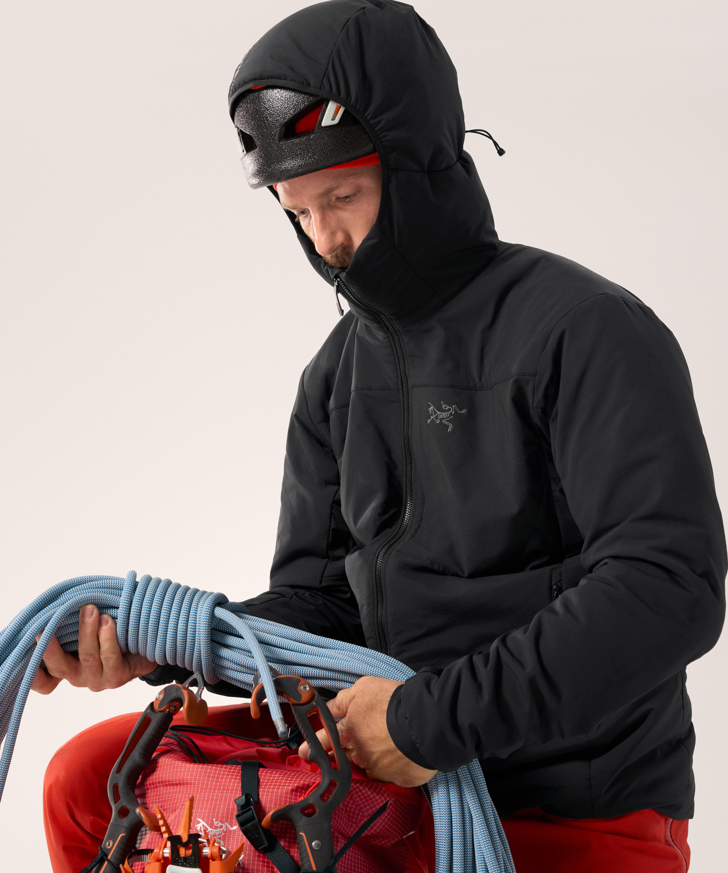PROTON HOODY M - BLACK / AJQSM08436