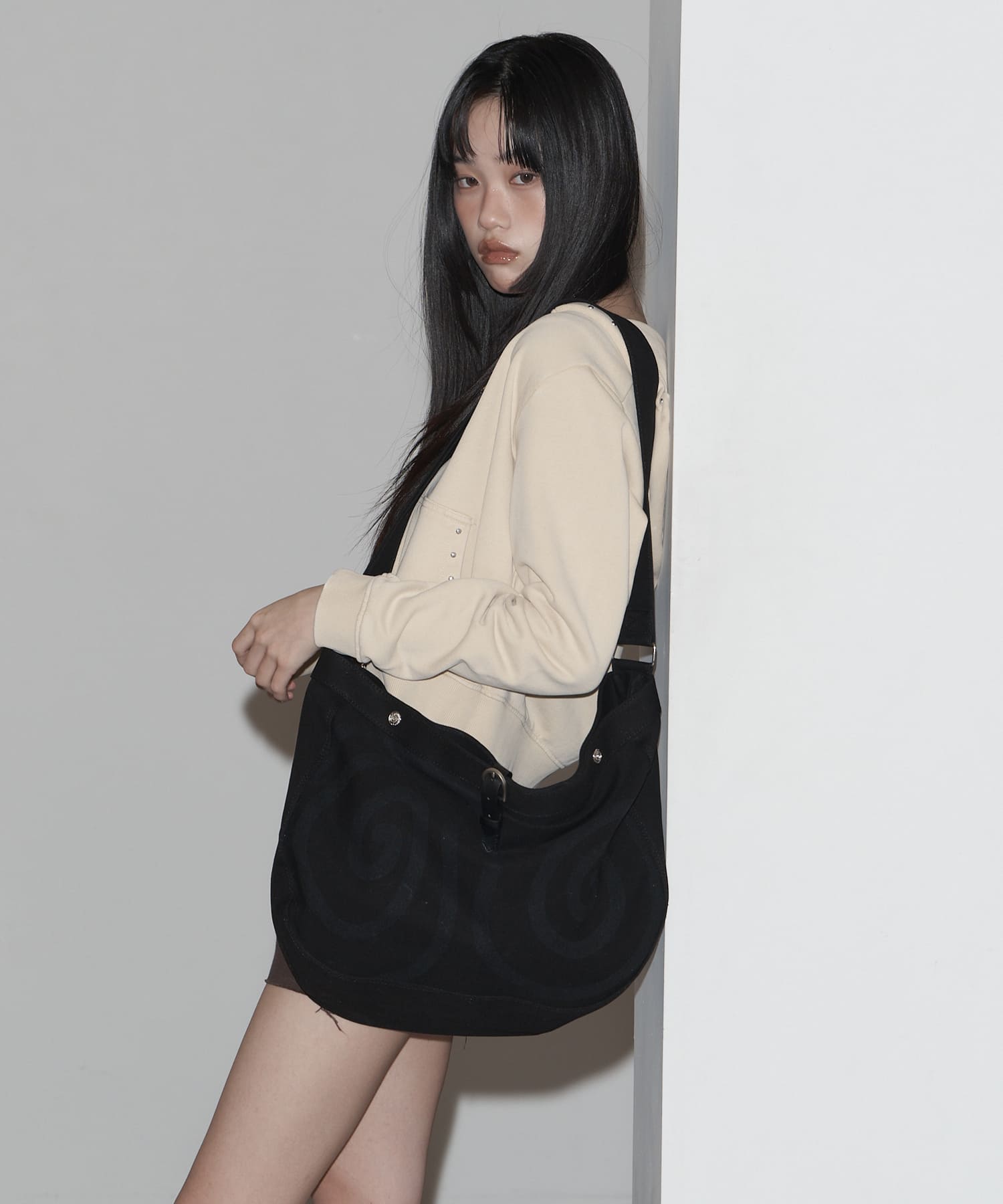 Spiral Canvas cross bag Black