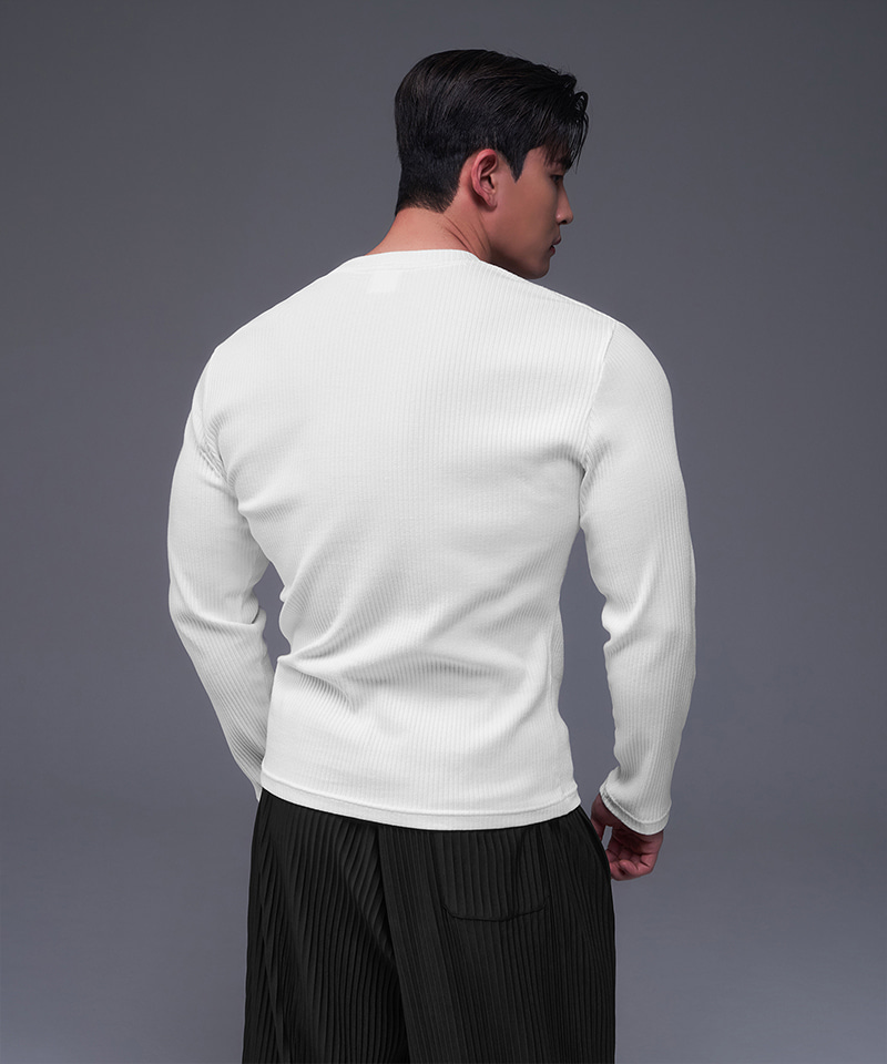 b pendant henry neck muscle fit long sleeve [white]