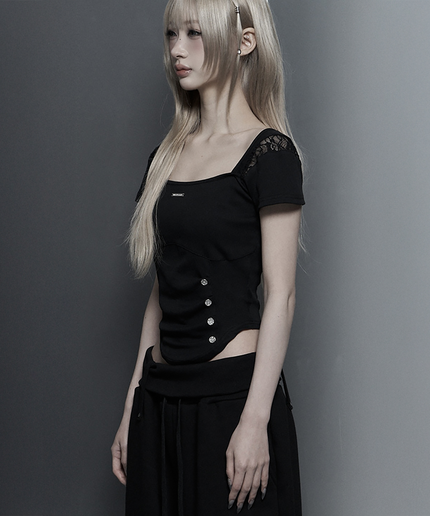 Bust Line Pintuck Detail Top (Black)