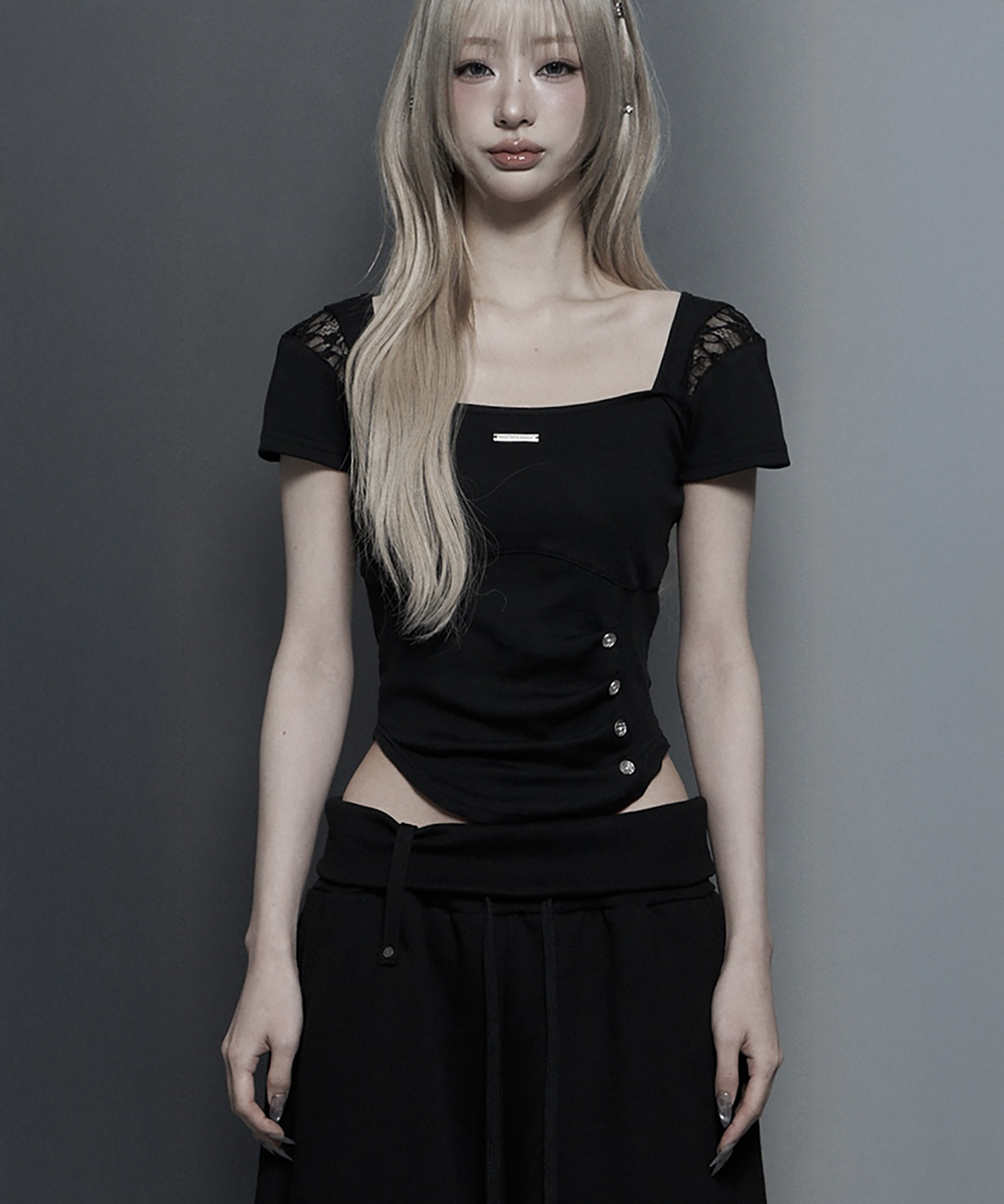 Bust Line Pintuck Detail Top (Black)