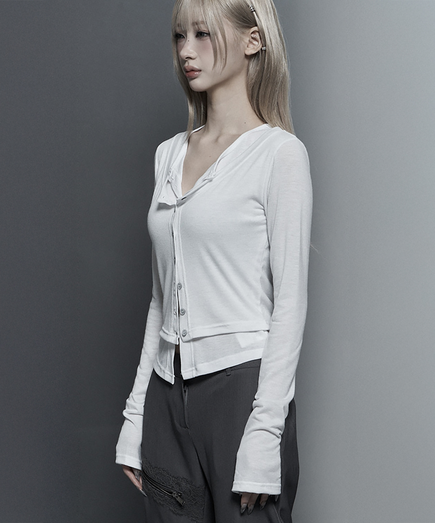 U-Neck Double Button layered Cardigan (White)