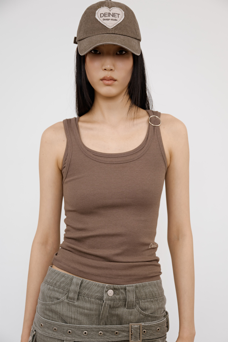 LAYERED RING SLEEVELESS - 2 COLORS BROWN