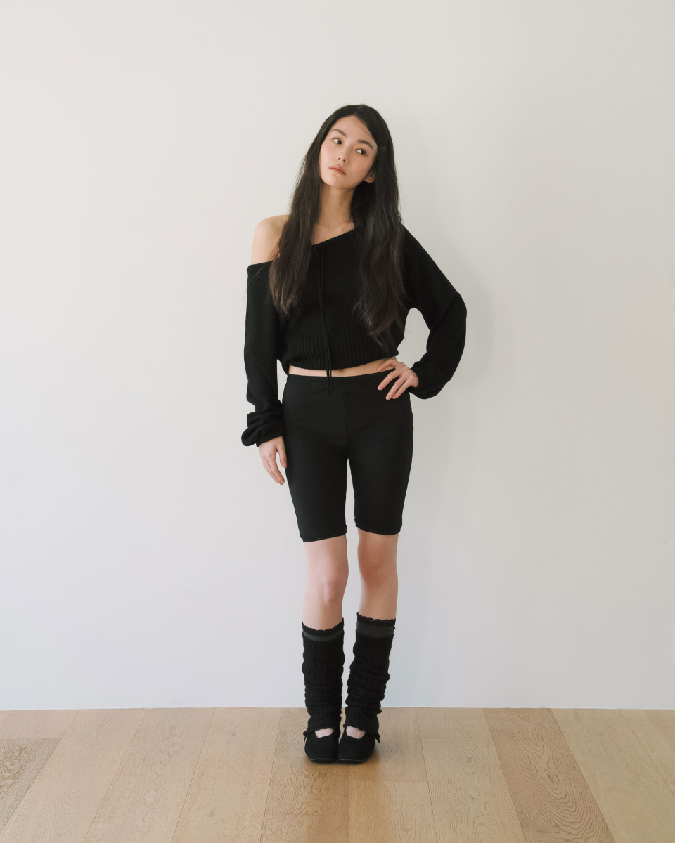 LACE TRIM BIKER SHORTS, BLACK（スウェットパンツ）｜YEARNING