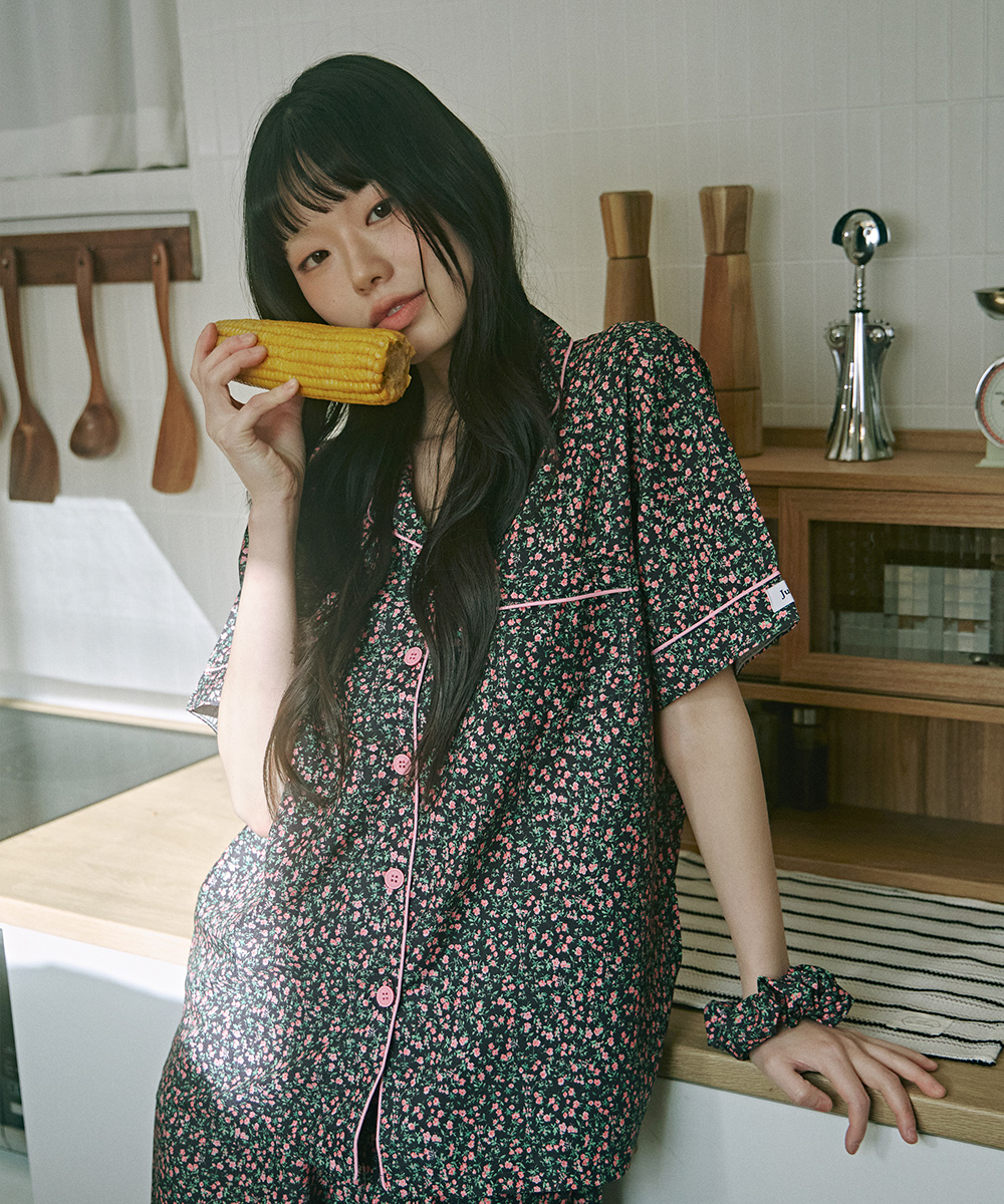 Close Womens  Pajama Set