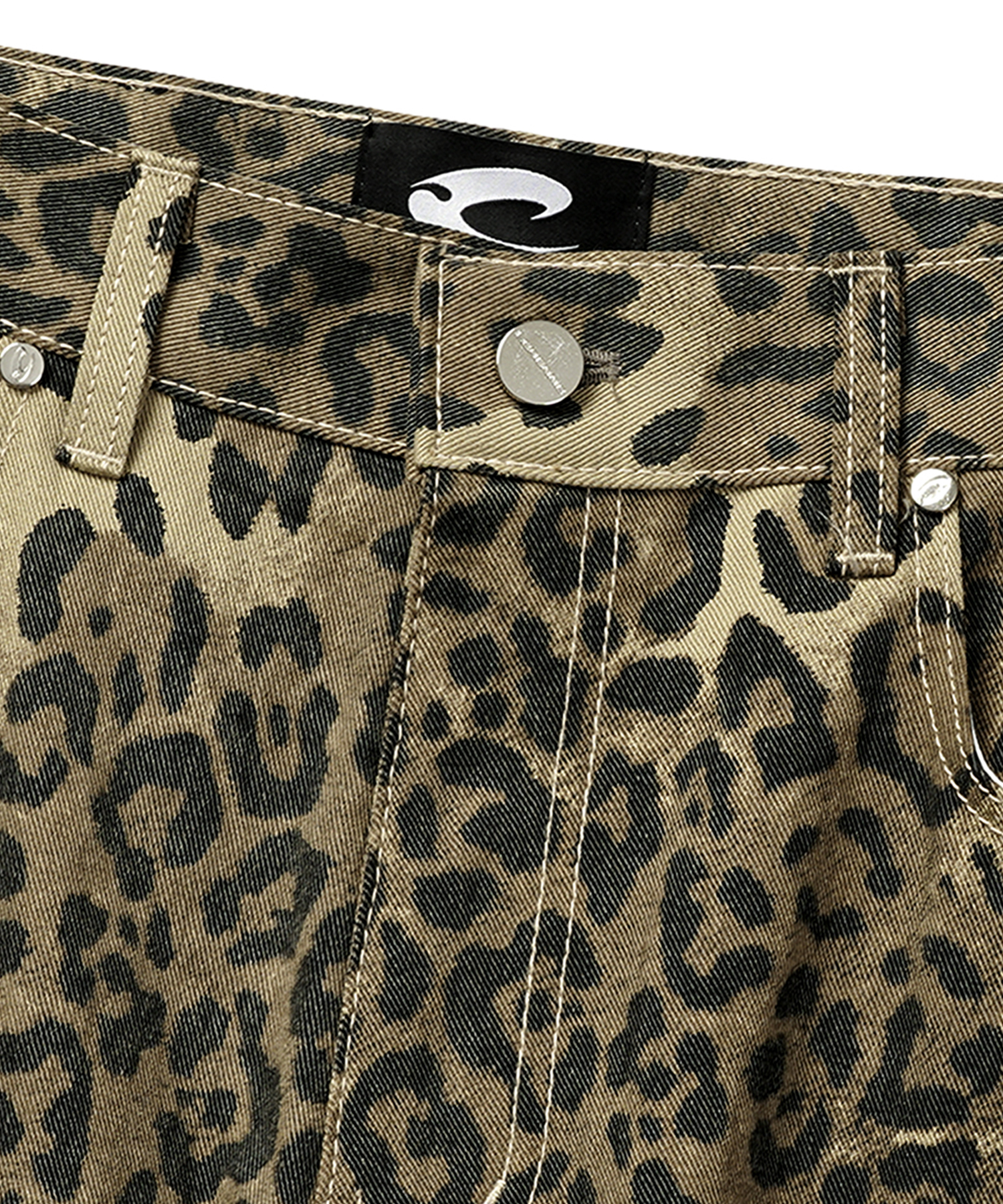 Leopard Curved Cargo Pants - Beige
