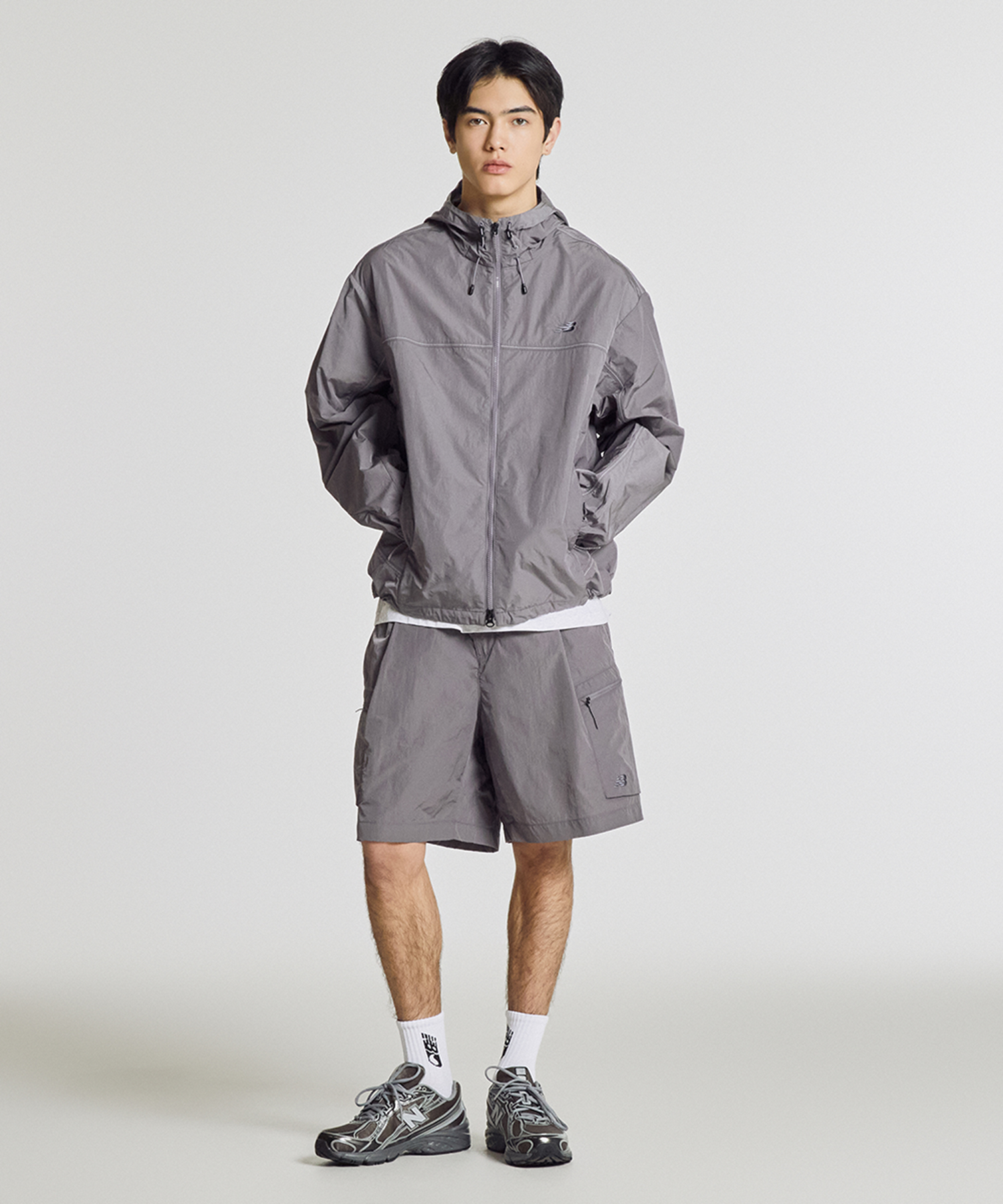 NBNAG21423 / UNI NANO LIGHT hooded windbreaker (DARK PURPLE)