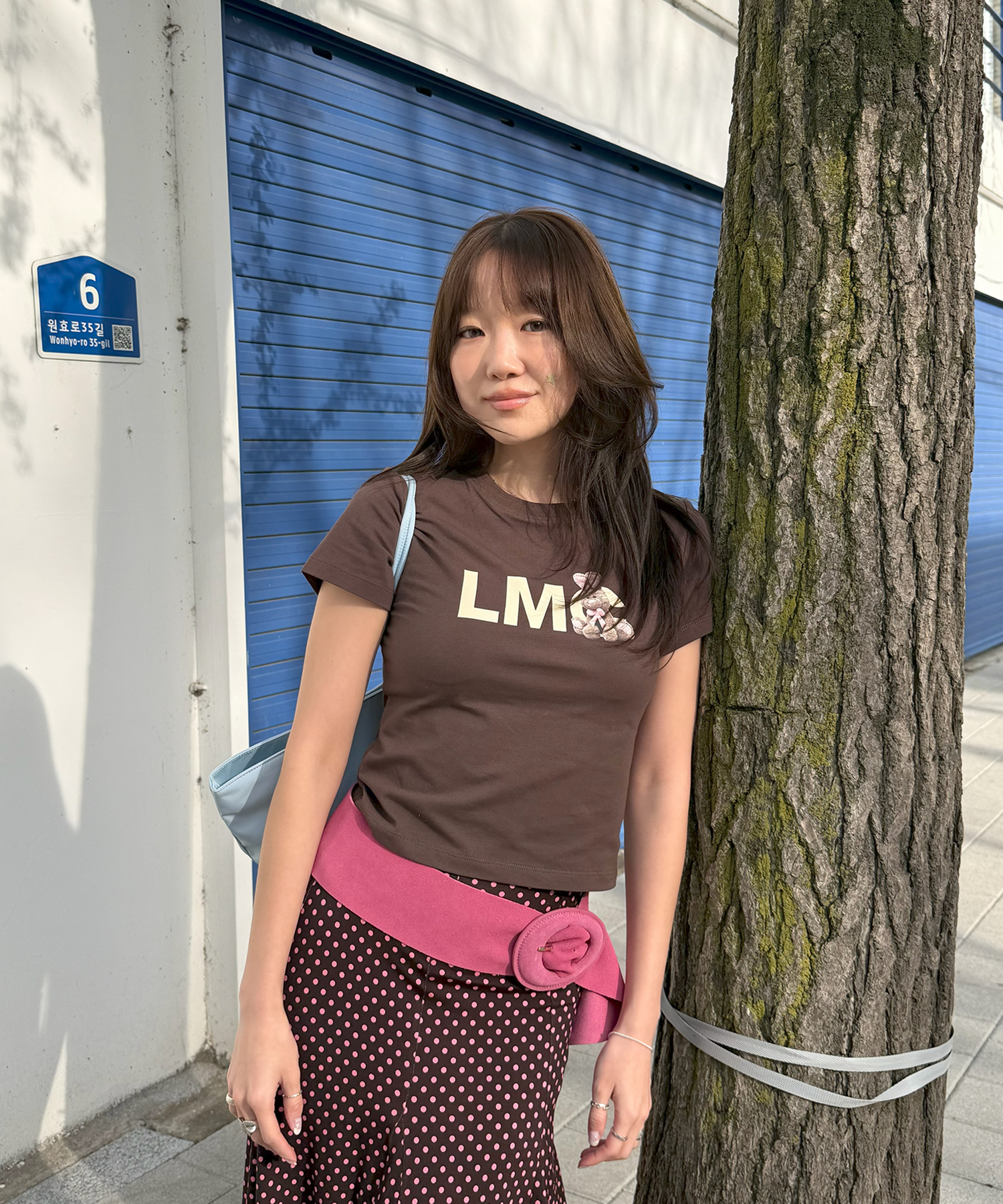 WM BUNNY OG CROPPED TEE white