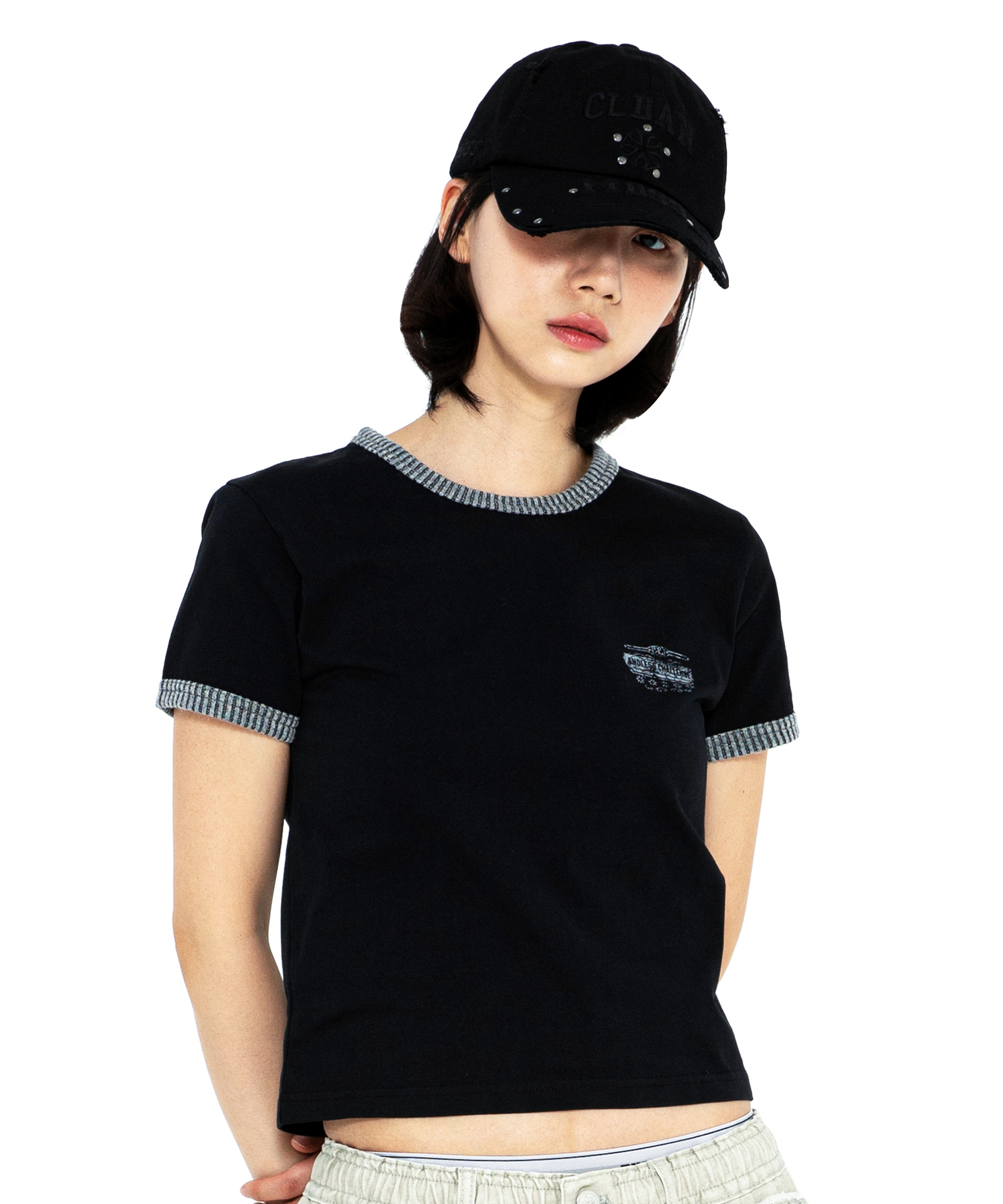 Двухцветная кроп-футболка в рубчик XTT156 (BLACK)
