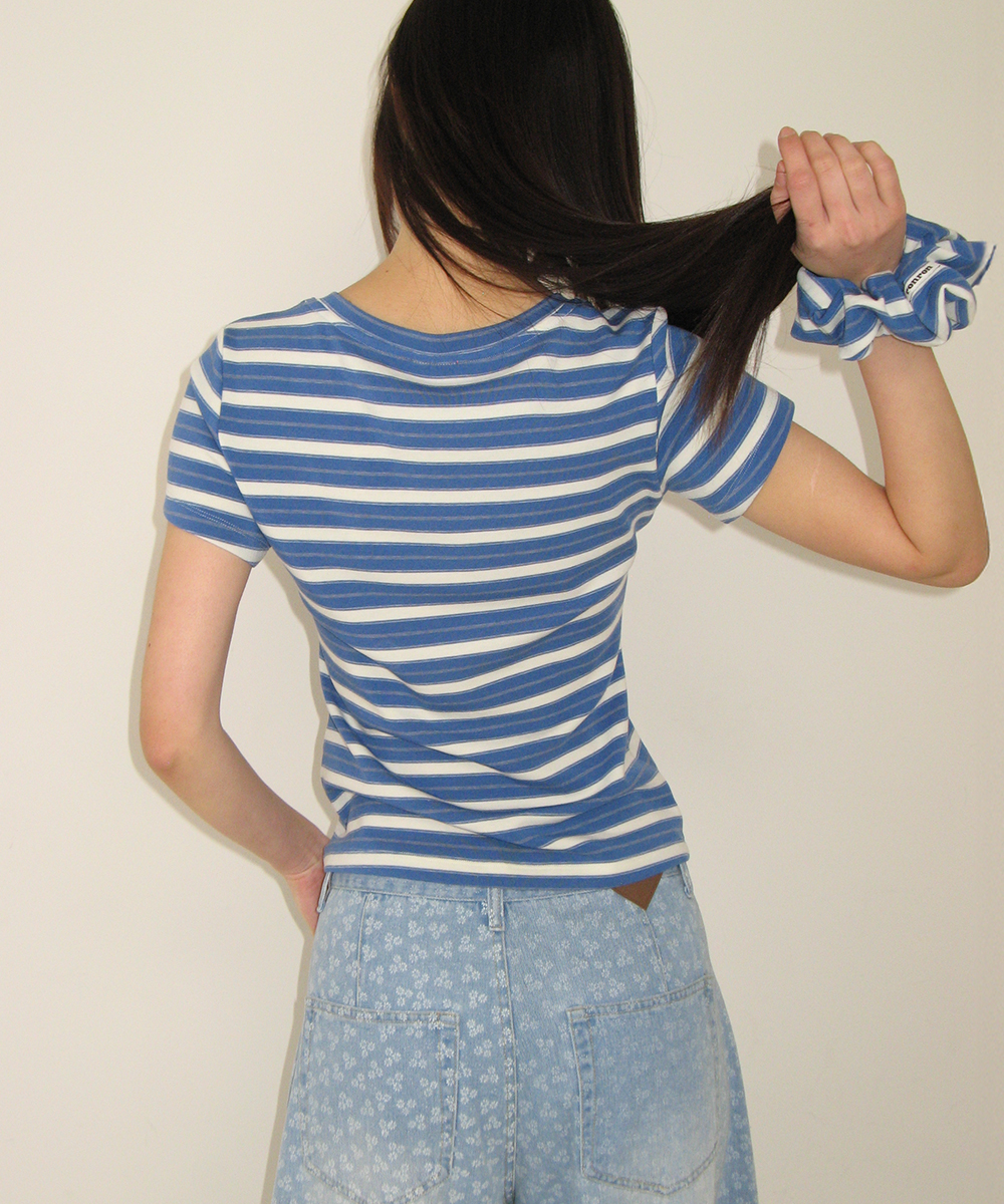 SCRUNCHIE SET SLIM FIT T SHIRT BLUE STRIPE
