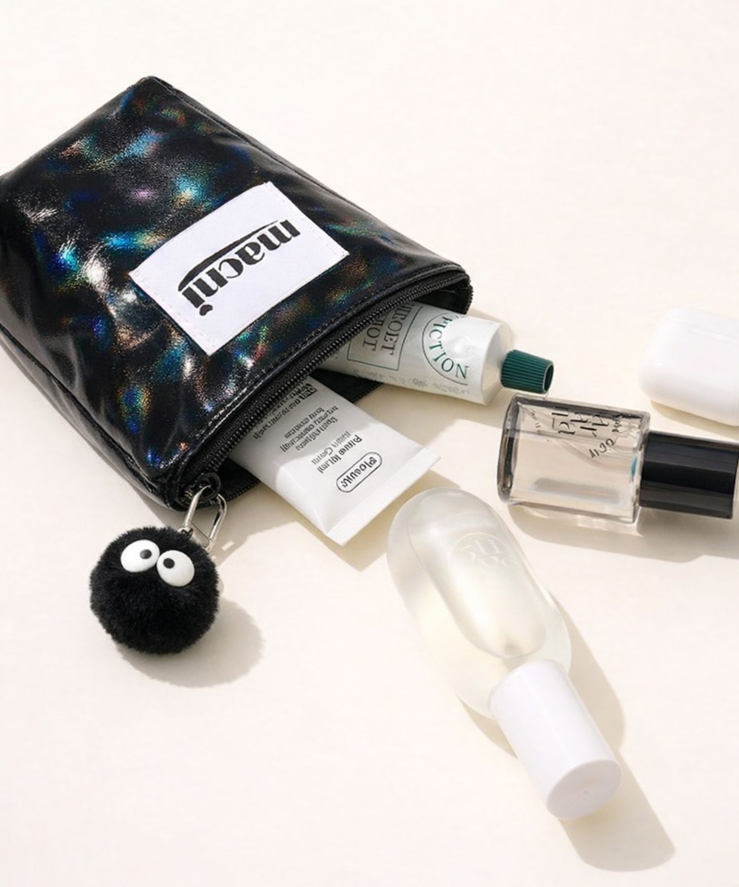 COSMIC STANDY POUCH BLACK