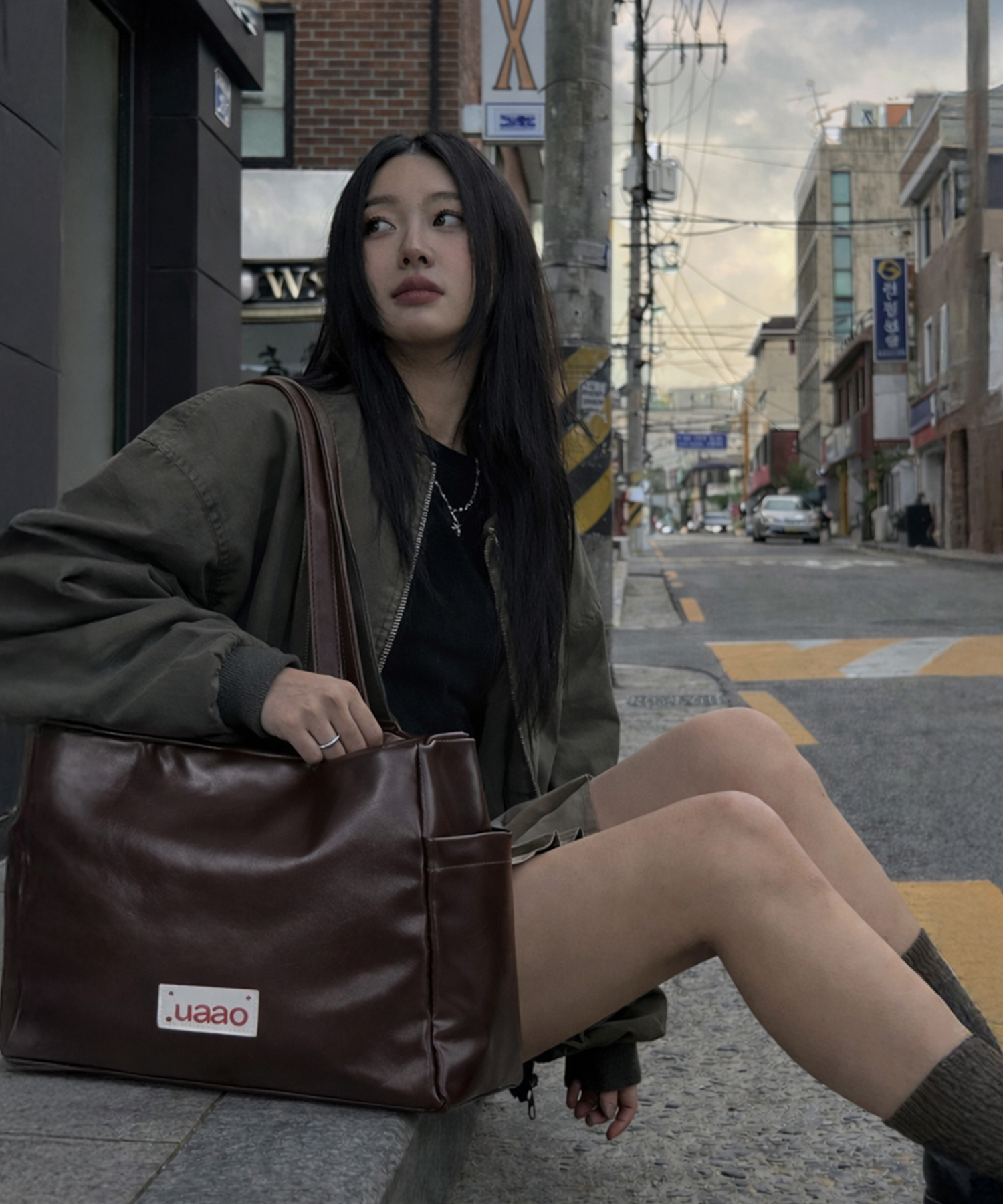 (тёмный коричневый)