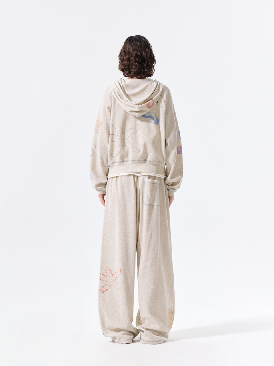 마뗑킴(MATIN KIM) SKETCH GRAFFITI WAFFLE HOODY ZIP UP IN LIGHT