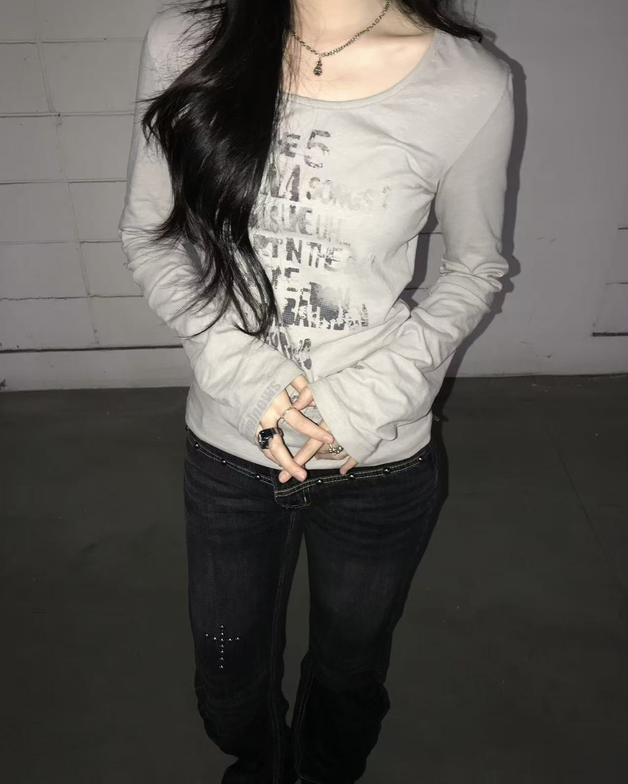 DISRUPTED LETTER TEE_GRAY