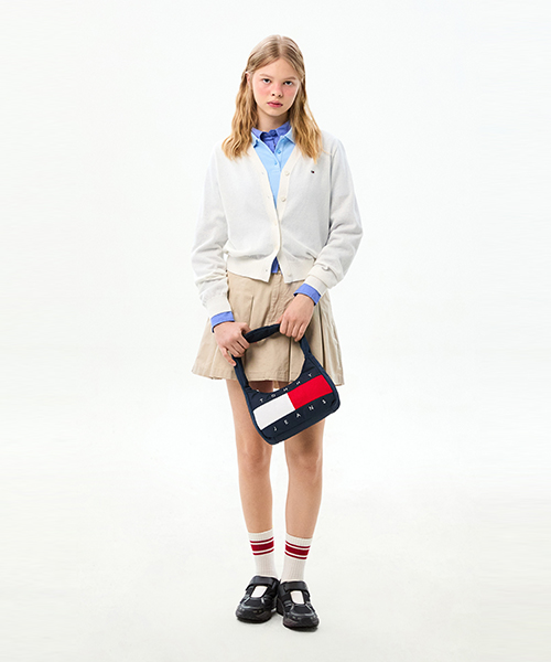 TOMMY JEANS
