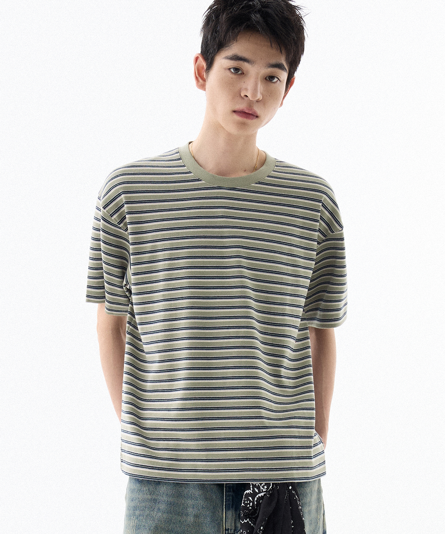 Semi Crop Tone On Tone Stripe T-shirt-3Color