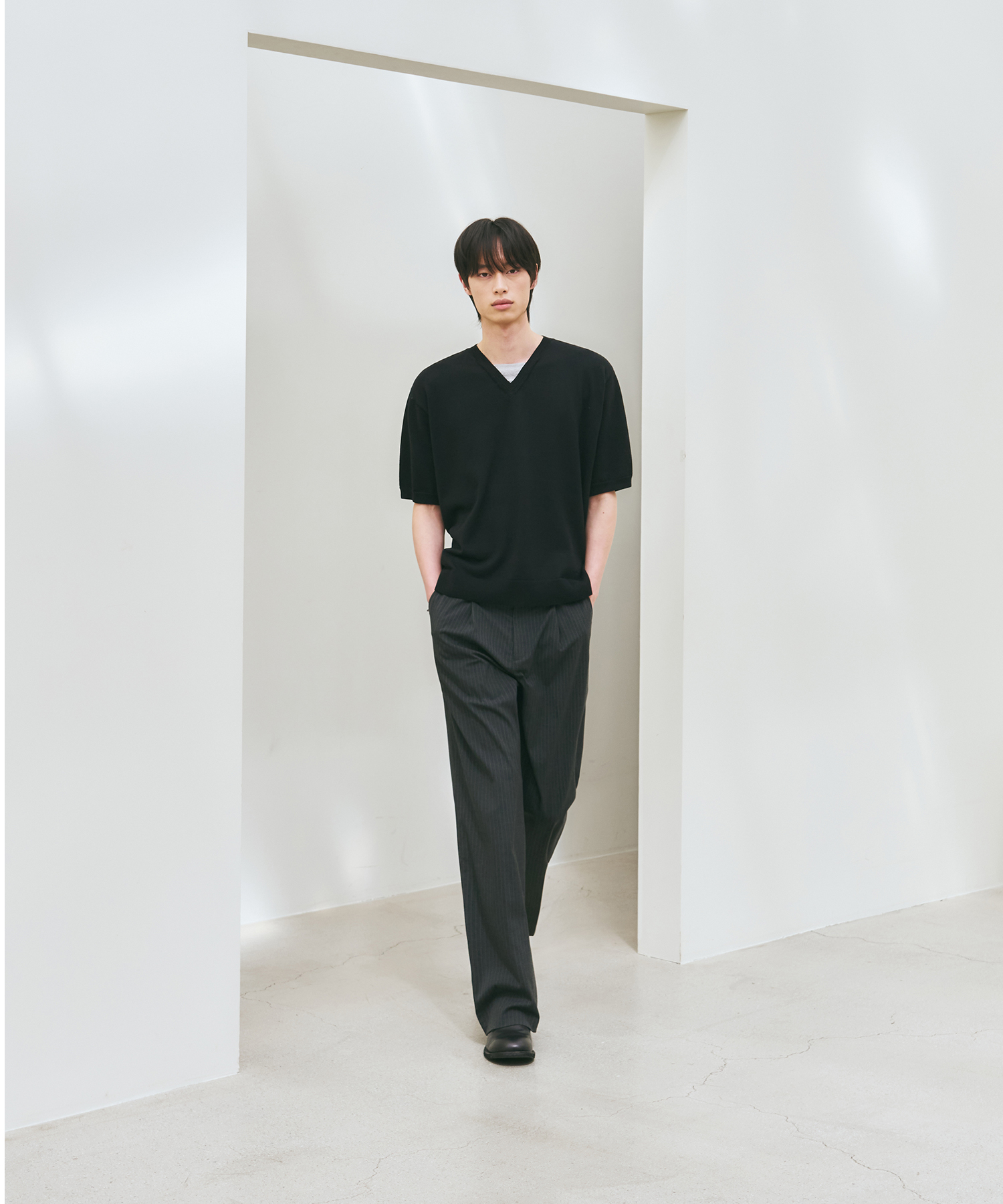 STRIPE ONE-TUCK WIDE SLACKS [ 2 COLOR ]