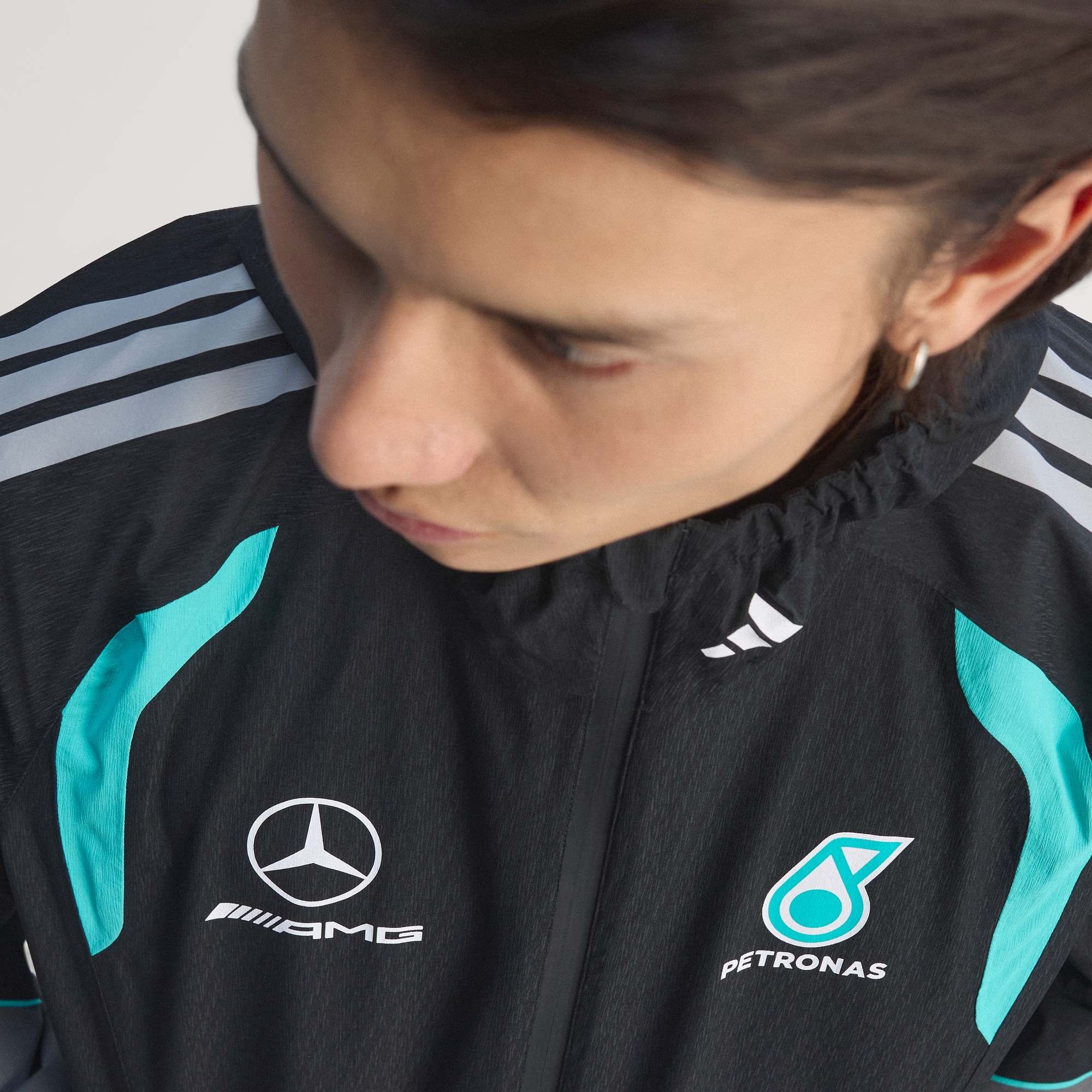 Дождевик механика Mercedes-AMG Petronas F1 KE5475